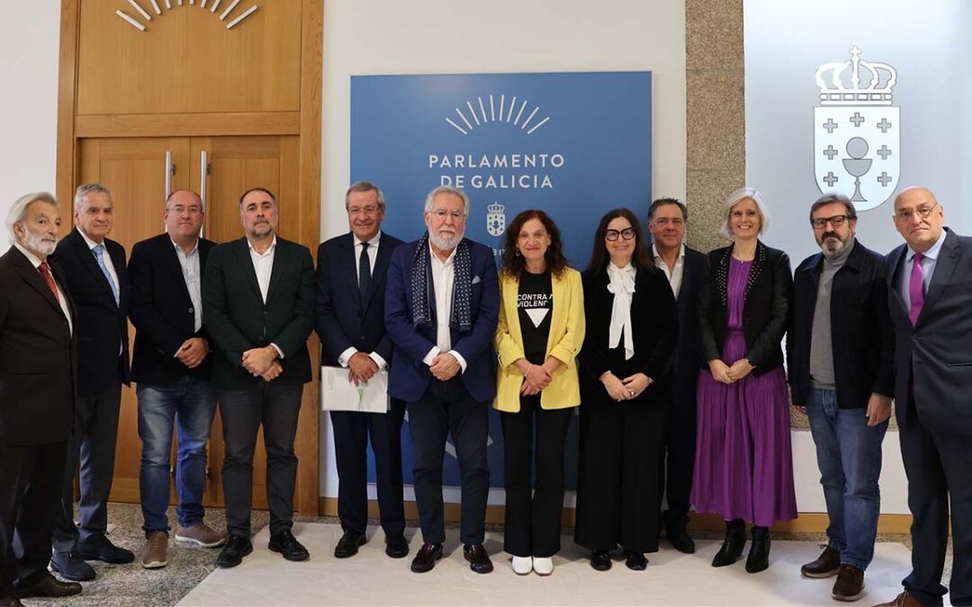 La J. Directiva de Unión Profesional en el Parlamento