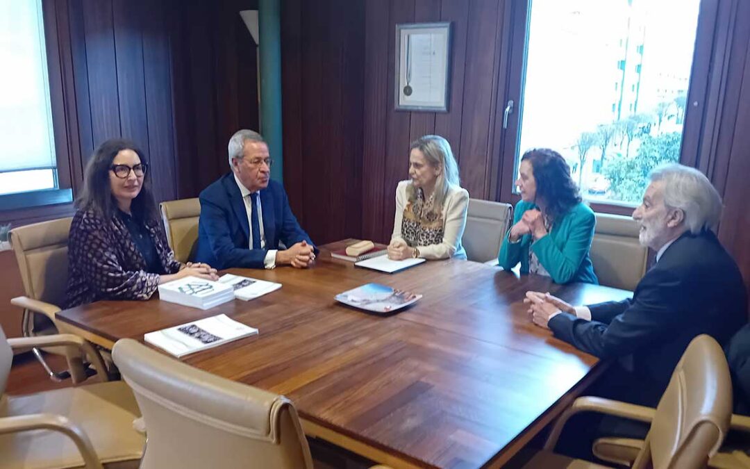 UPDG mantiene un encuentro con la Valedora do Pobo